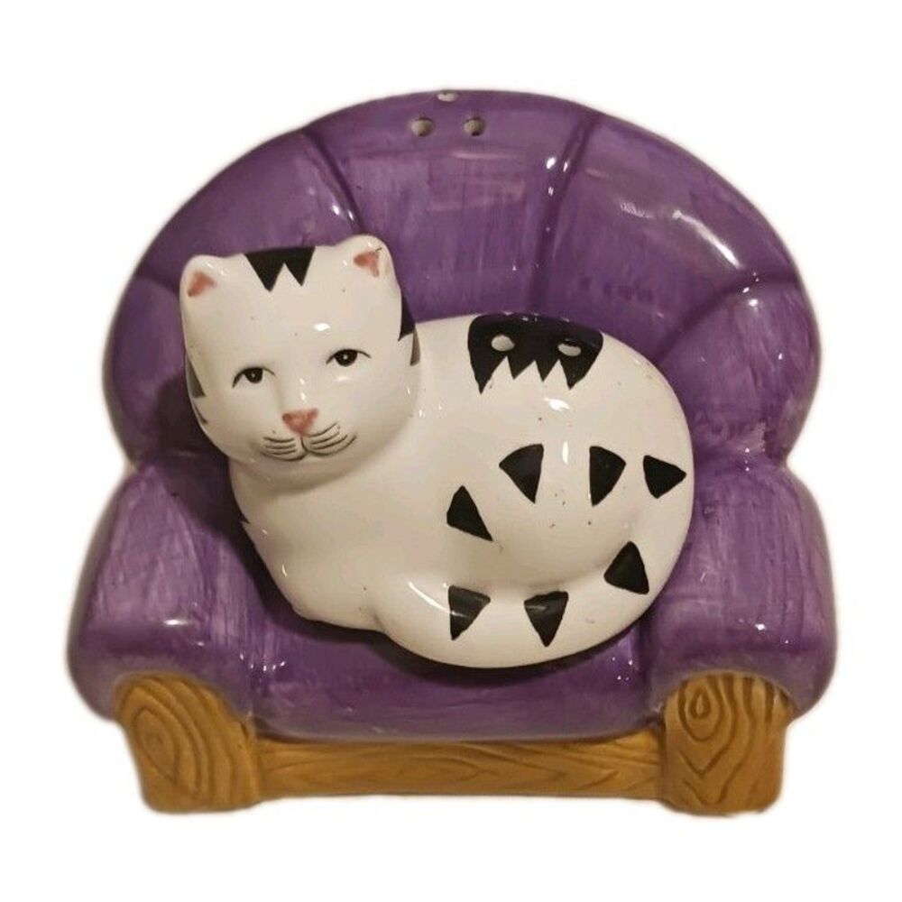 Novelty Collectors Salt And Pepper Shakers Cat Sitting In The Chair.